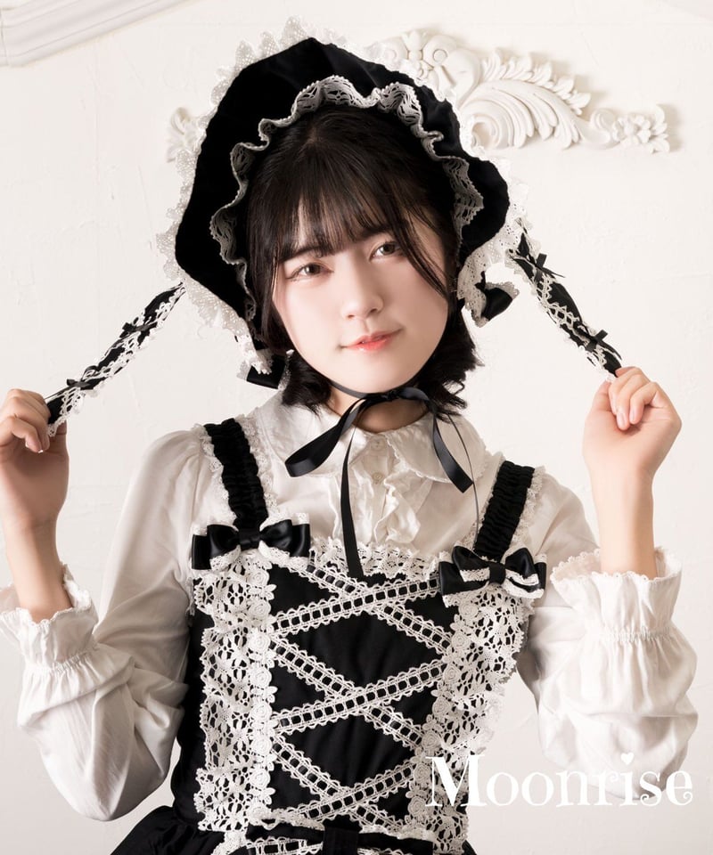 レースアップうさ耳ボンネット | Moonrise Theater レースアップうさ耳ボンネット | Moonrise Theater