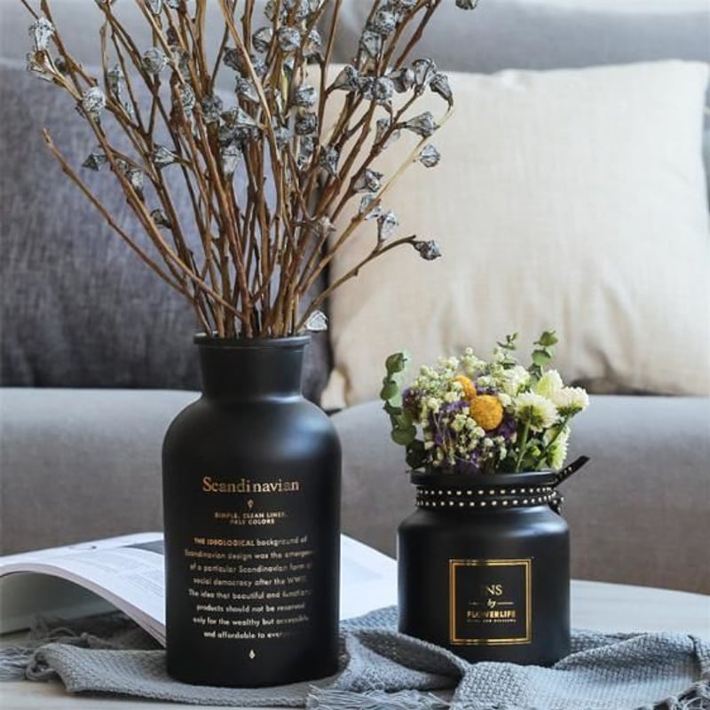 北欧風 シンプルスタイル黒いガラス製 花瓶 リビングルームのテーブル 