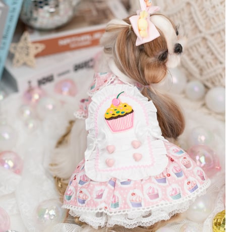 メイドカップケーキ