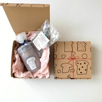 ガラス瓶入りmini食パンサブレとミントティーのセット