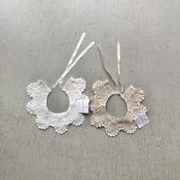 lace bib