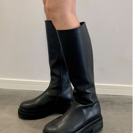 volume long boots