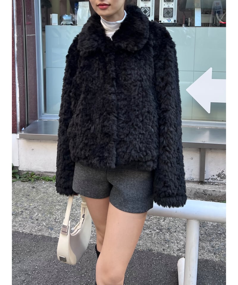 LAZY AND EASY collar fake far jacket