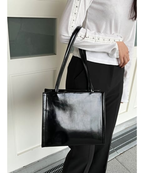 simple shoulder bag