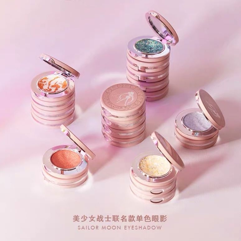 BIG EVE × Sailor Moon Eyeshadow (セーラームーン・アイシャドウ
