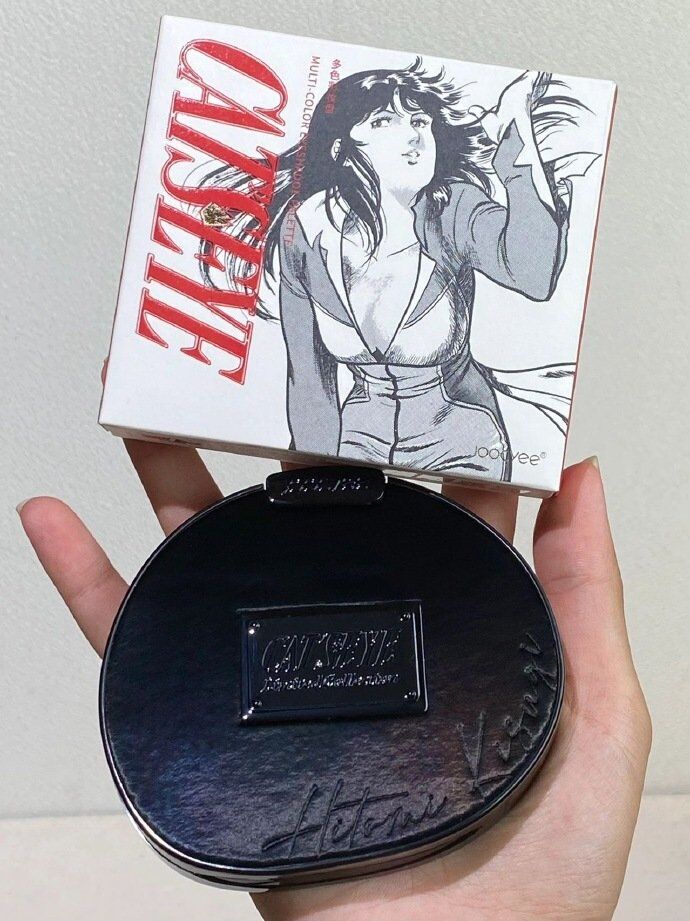 キャッツ・アイ Joocyee × キャッツ・アイ Multi-Color Eyeshadow Palette