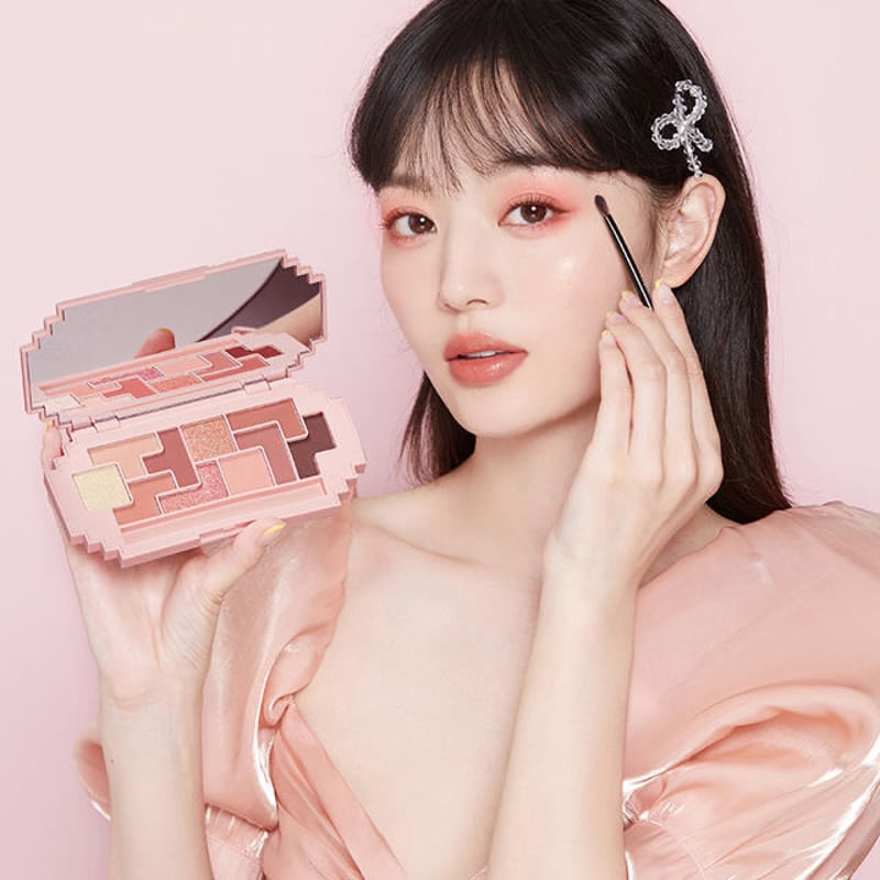 CHIOTURE Vintage Game Eyeshadow Palette | JUMEI