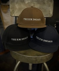 THE H.W.DOG & CO. BOX CAP