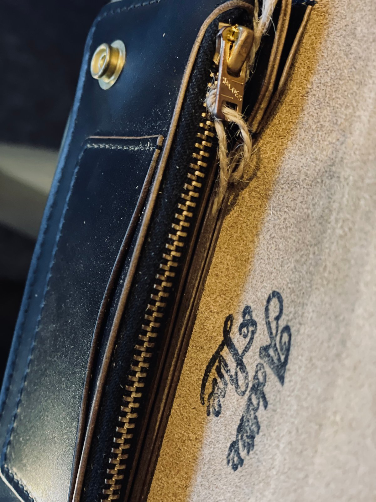 Additive and Line TW004 MARYAM ホースバット Additive and Line TW004 MARYAM ホースバット Additive & Line