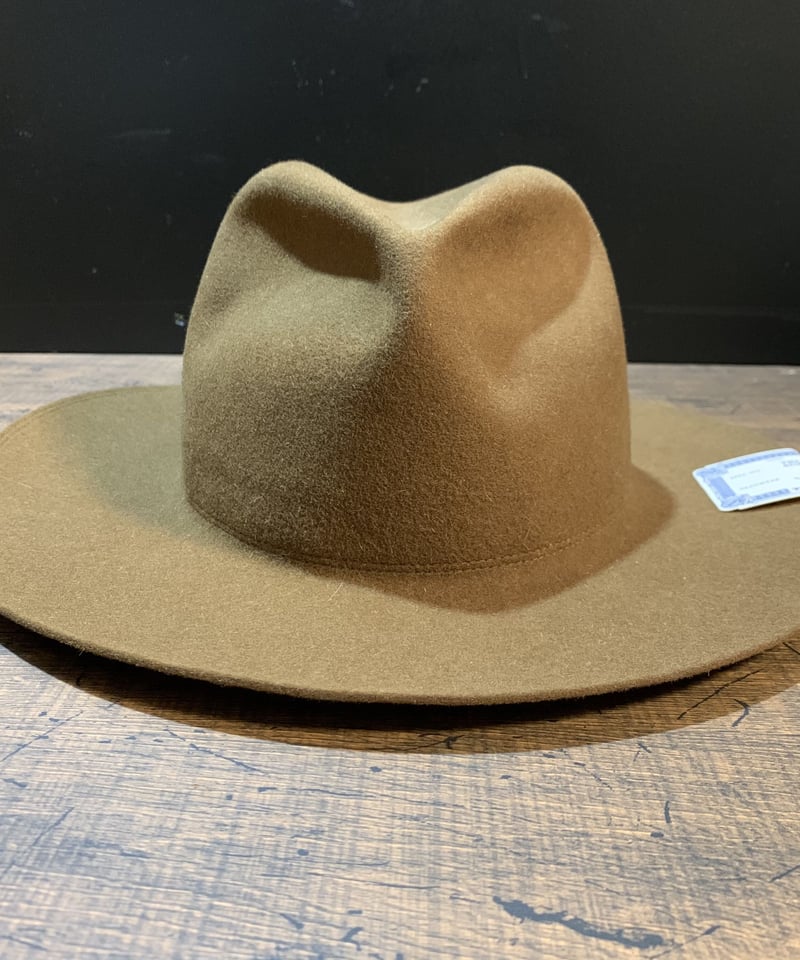 THE H.W DOG &CO. TRAVELERS RABBITE | STYLE FACT