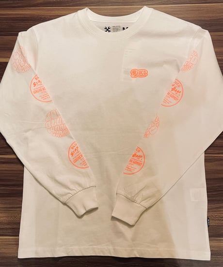 BLUCO PRINT L/S TEE -OLD LOGO- ホワイト／レッド