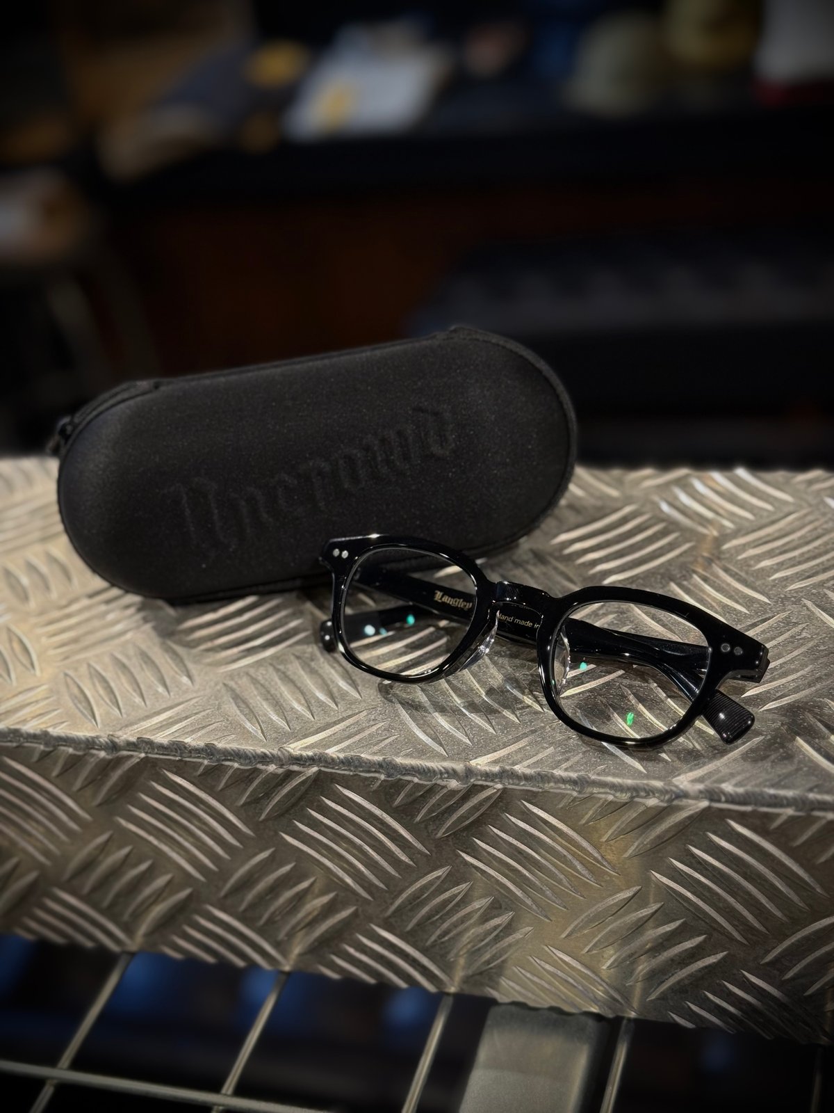 UNCROWD MODEL -LANGLEY- PHOTOCHROMIC BLACK-P.GR