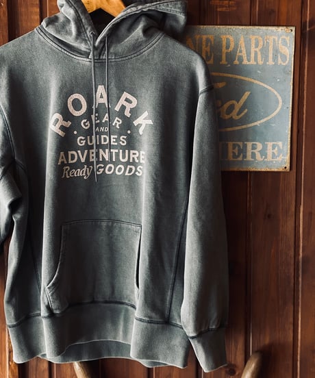 ROARK GEAR & GUIDES" P/O HOODED SWEAT