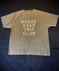 ROARK "ROAD TRIP" WELL WORN TEE COLOR: DESERT GREY
