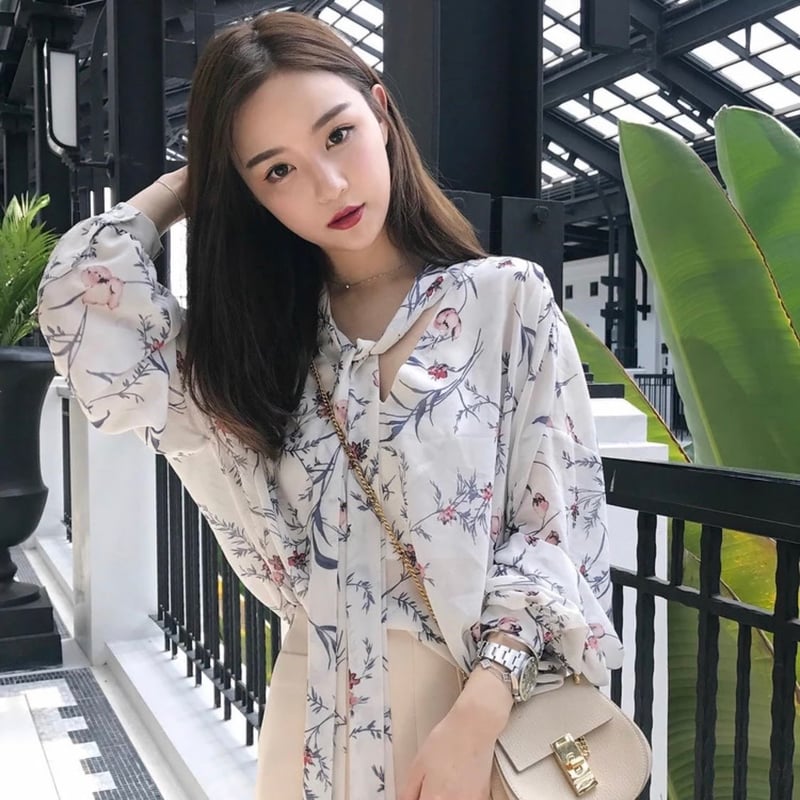 花柄リボン付き長袖ブラウス the row 花柄リボン長袖ブラウス ネック