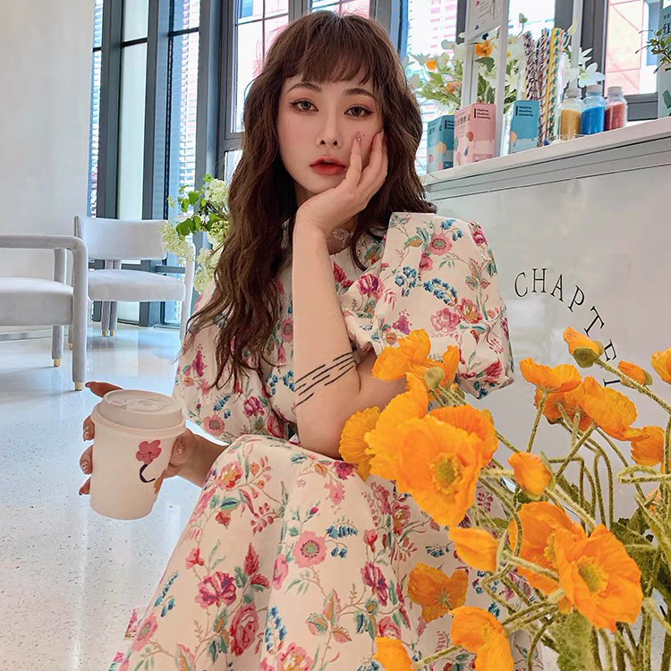 ピンク花柄パフスリーブワンピース ロマンティックワンピース | LILIANA