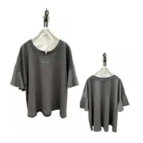 3/30 Instalive　ayane 2026 Mid Summer　ラッフルスリーブフレアTシャツ　836617