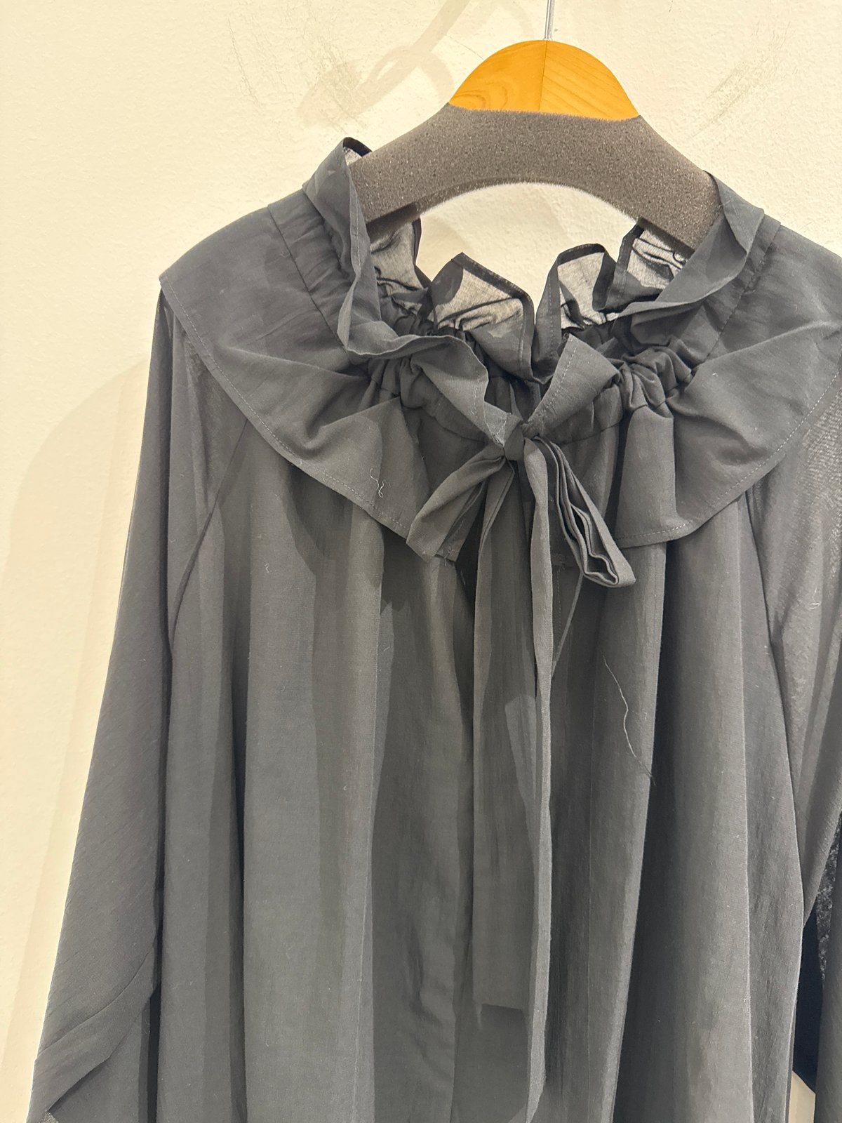 ♥ENFÖLD♥エンフォルド♥ブラックフリルチュニック極美品38 ENFÖLD ブラック チュニック 38 ENFOLD - エンフォルド