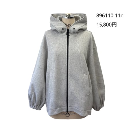 【新品・タグ付き】アンドクチュール クロップドニットフーディー AND COUTURE（アンドクチュール）の「ニットクロップド丈ジップ