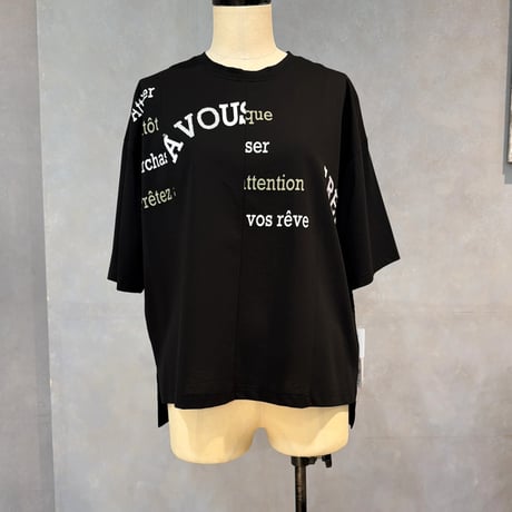 6/20Instalive  ランダムロゴTシャツ　90572605006