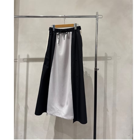 33℃  異素材サイドラインアシメスカート