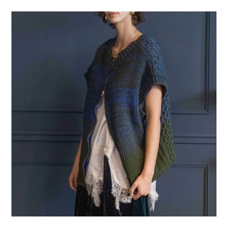 4/25 Instalive　AULA AILA　2026FW　2WAY GRADATION ARAN KNIT VEST　1263-09030