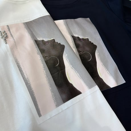 4/19 Instalive  2026ss  ビーズ付プリントＴシャツ　90192604003