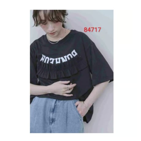 4/21　3/23、2/3Instalive　Eimee Law2026ss　ウエーブフリルロゴプリントT　84717