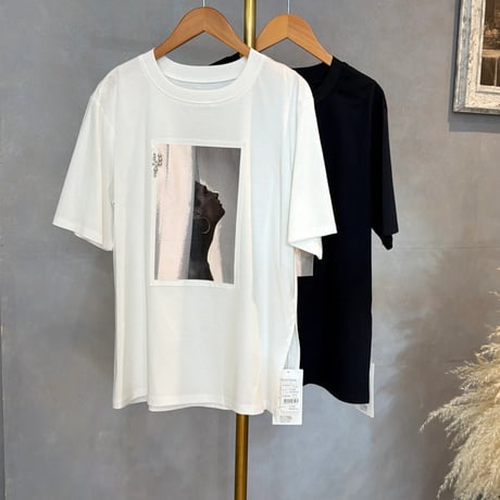 4/19 Instalive  2026ss  ビーズ付プリントＴシャツ　90192604003