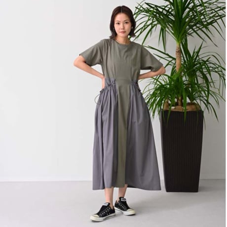 bmno様 etre tokyo オフショルダーボリュームワンピース 新品（ETRE  