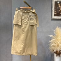 Anna Kerry. ポケットベルト付スカート