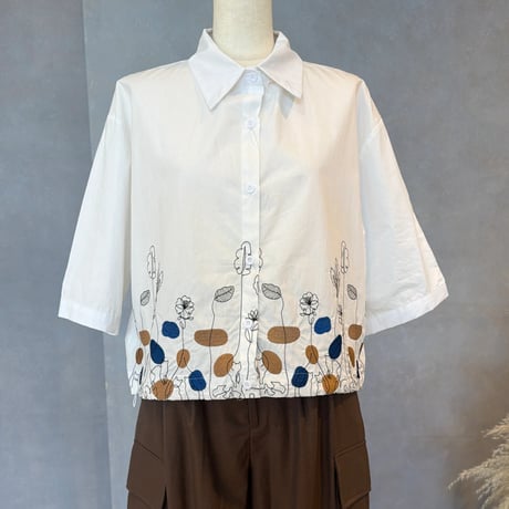 5/8   刺繍シャツブラウス