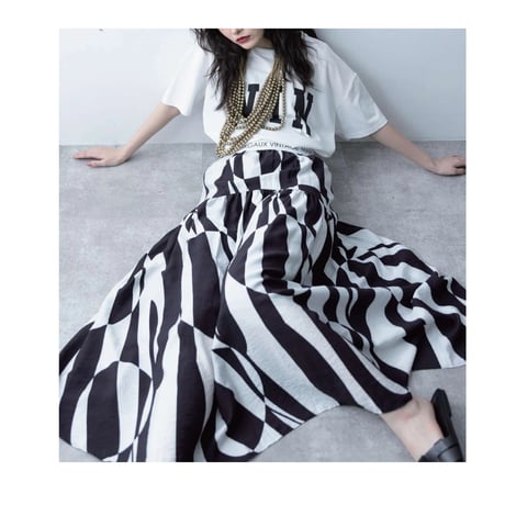 【三連休限定SALE】今期新作 ANGELINA ツイストタックスカート あむう ツイストタックスカート | メゾンドアムウ