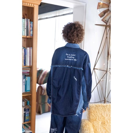 4/25 Instalive　AULA AILA　2026FW　GRAFFITI DENIM SHIRT　1263-04001