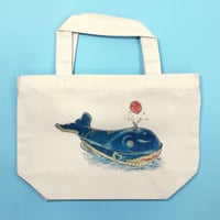 まいごのりんご　ランチトート（クジラ）