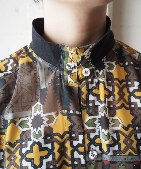 Pattern Design Seethrough Shirt BRYE