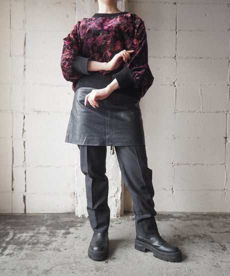 Flower Pattern Velour Pullover BK