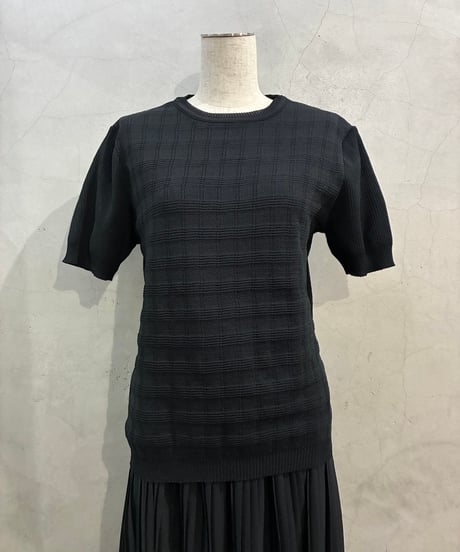 Short Sleeve Poly Knit BK