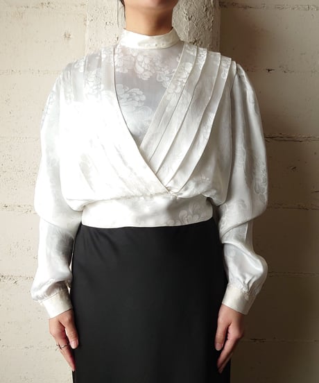 Shadow Flower Tuck Blouse WH
