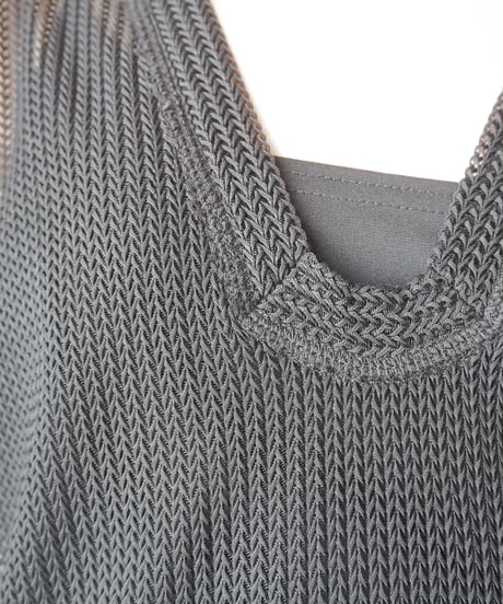 Mesh Vneek Tops BK