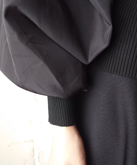 Volume Sleeve Rib Cutsewn BK