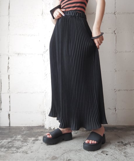 Accordion Pleats Easy Skirt BK