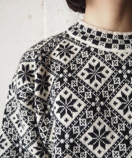 Snow Pattern Nordic Sweater BKWH