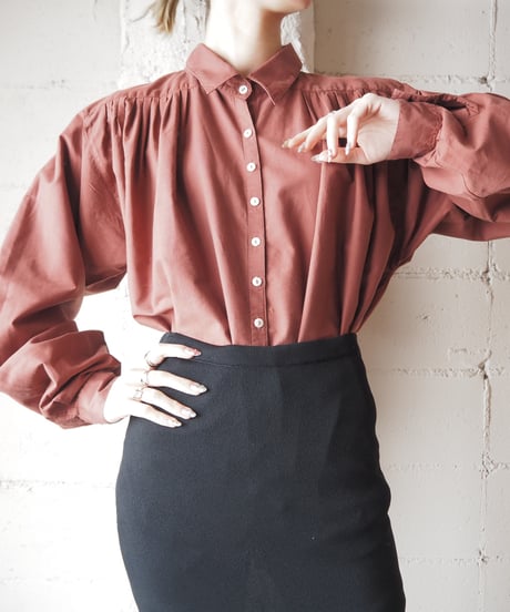Many Button Gather Designs Shirts ORBR