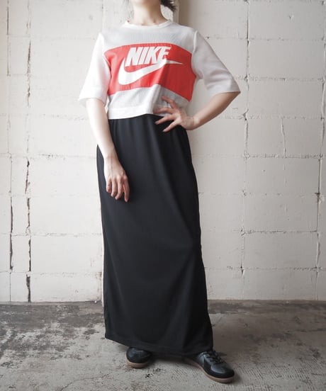 NIKE Mesh Tee WHRE