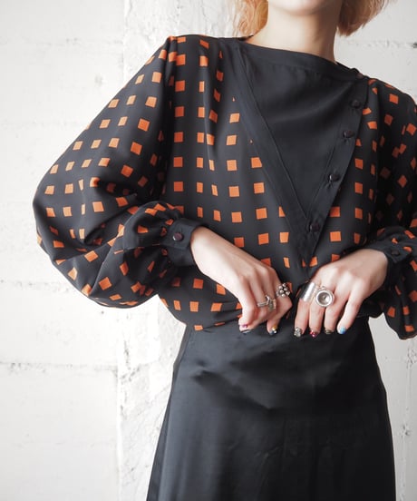 Square Pattern Design Blouse BK