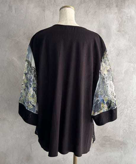 Sheer Lace Floral Pattern Cardigan BKLTB