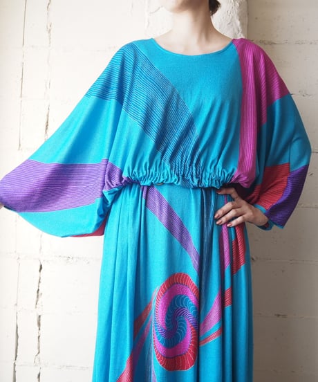 1970's Dolman Sleeve Dress BL