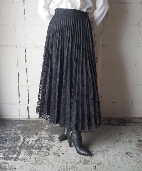 1980's Pleated Lace Long Skirt BK