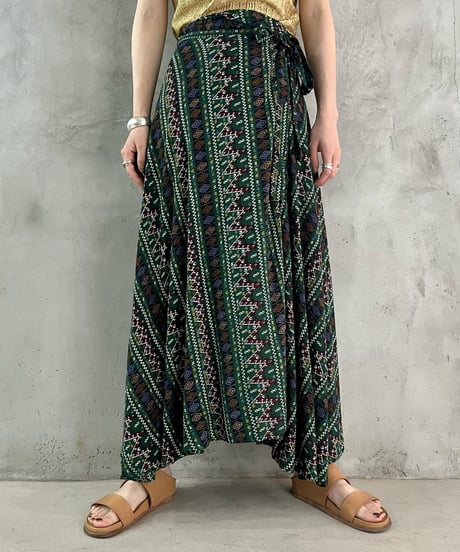 Ethnic Pattern Rapped skirt REGN